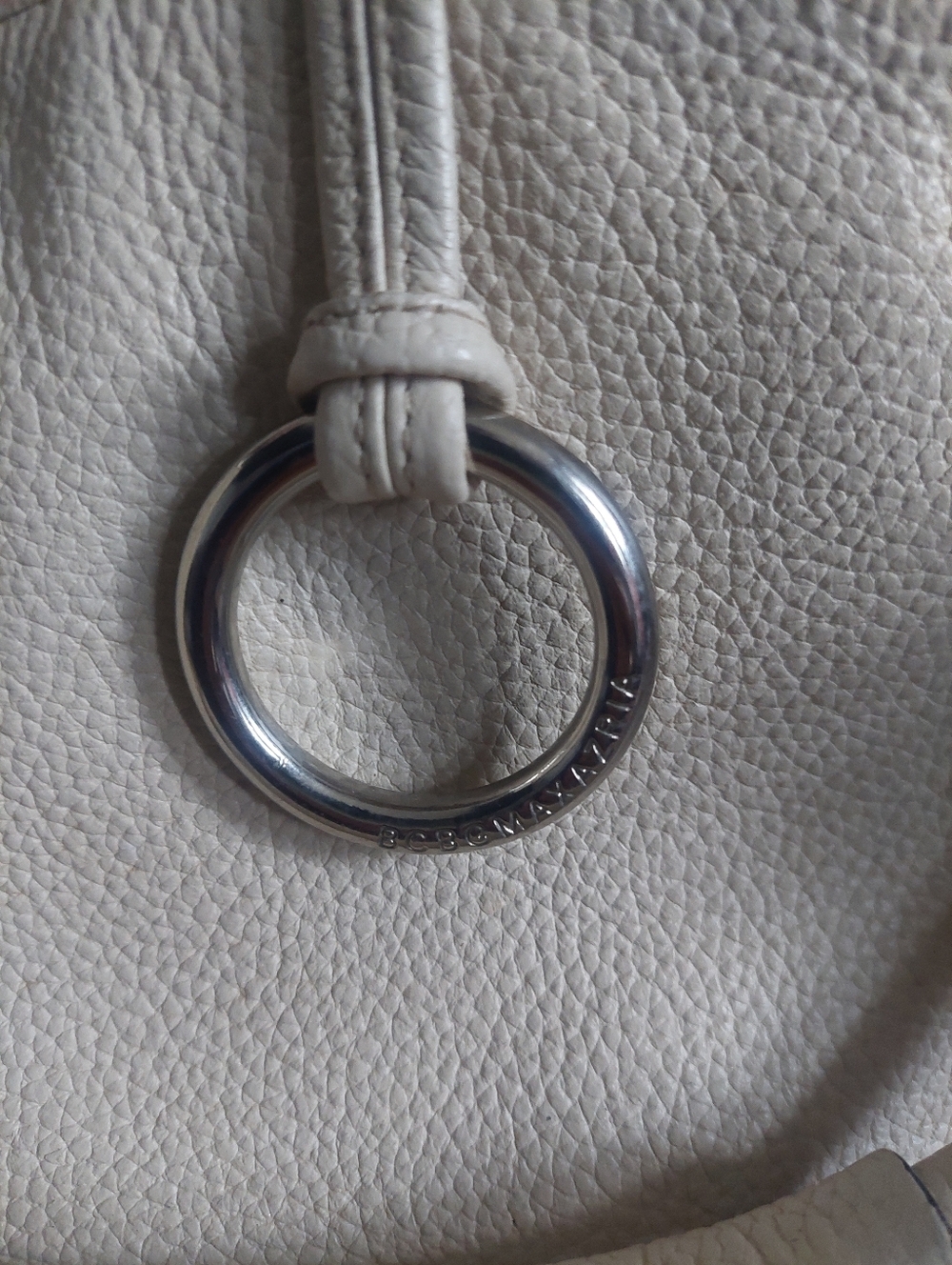 BCBG Maxazria Leather Handbag Oversized Bag Tan Silvertone Hardware - Picture 2 of 7